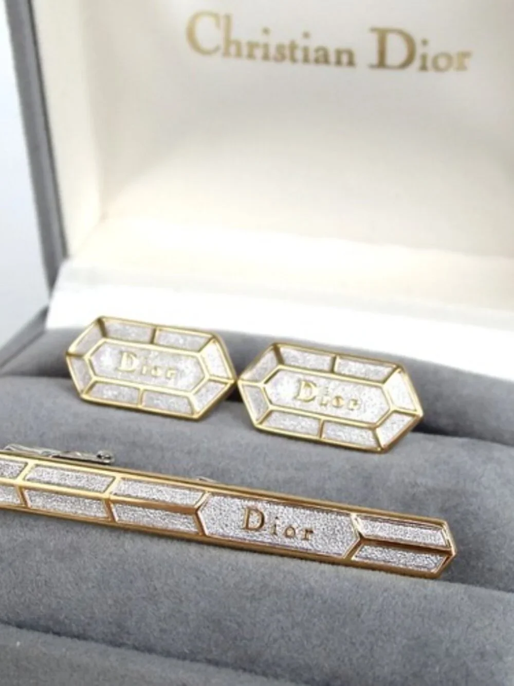 Authentic Christian Dior Cufflinks & Tie bar Metal[Used]